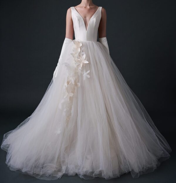 AYLA Sleeveless A-Line Wedding Dress With V-Neckline