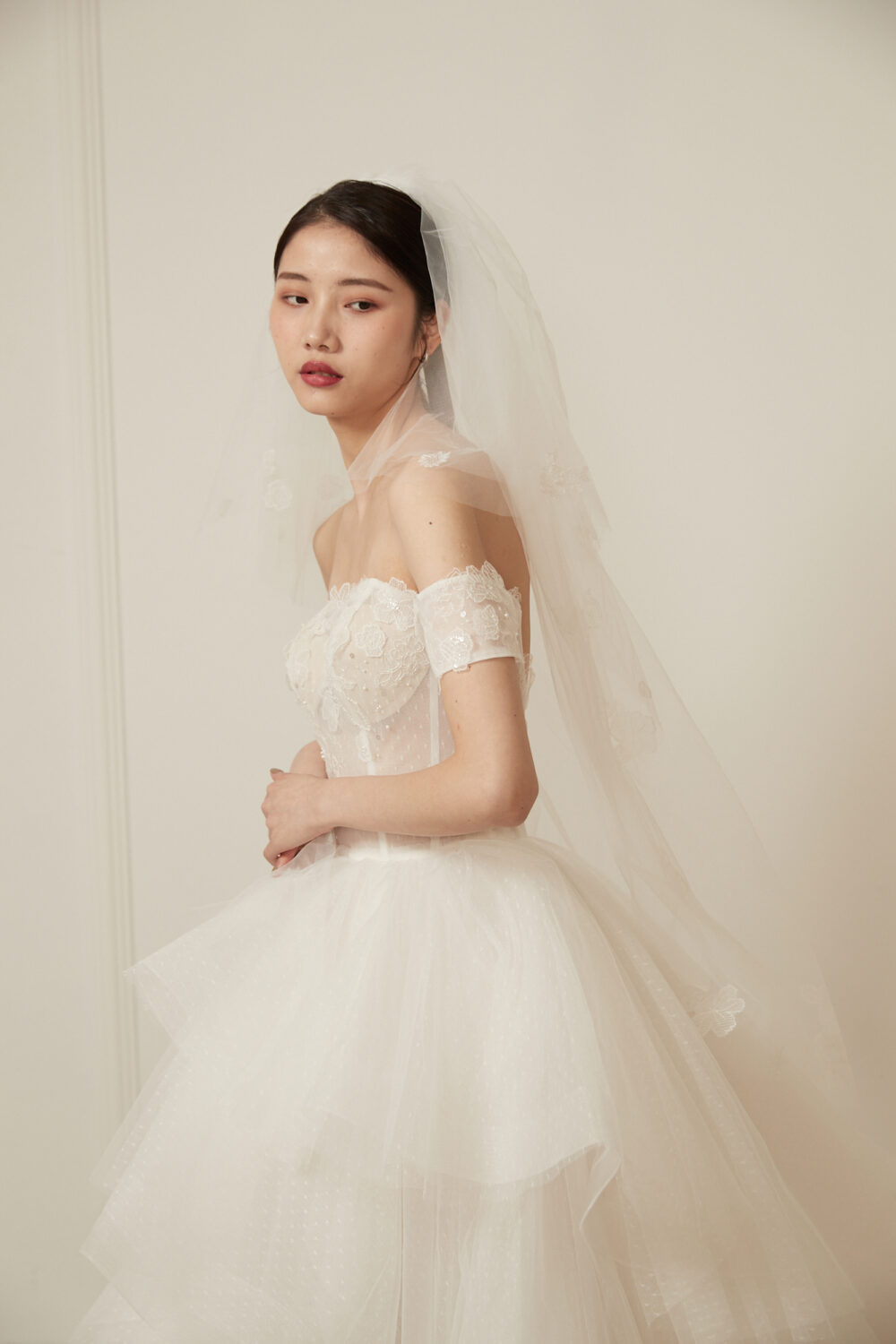 Romantic Off-Shoulder Layered Tulle Wedding Dress - Image 3