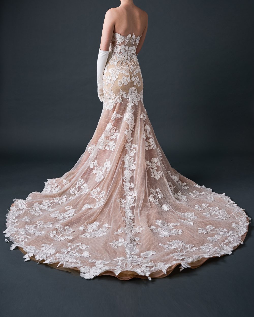 Romantic Strapless Lace Mermaid Wedding Dress – Vintage Nude Elegance - Image 4