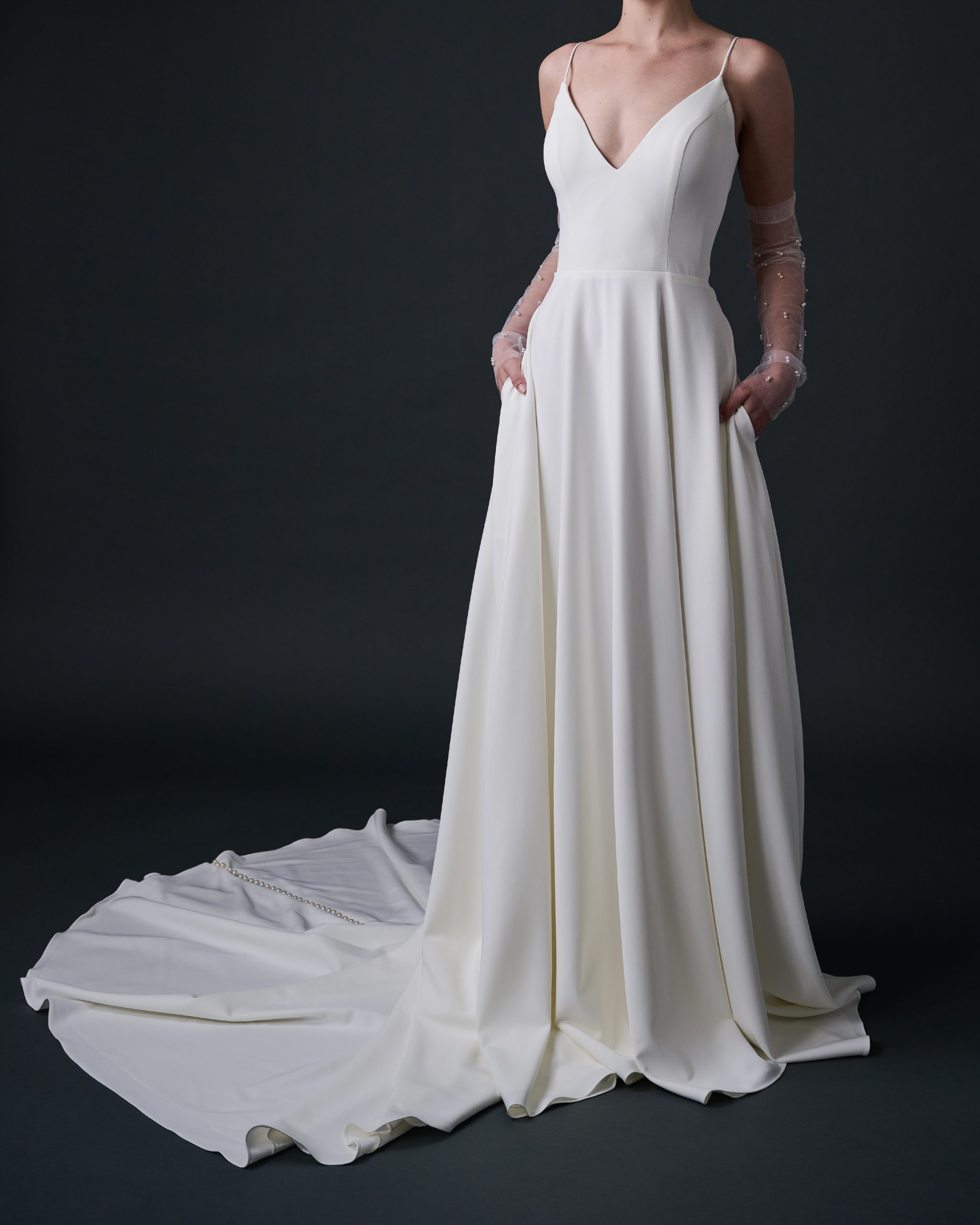 ELIZABETH A Line Crepe Wedding Dress With Spaghetti Straps - Imagen 5