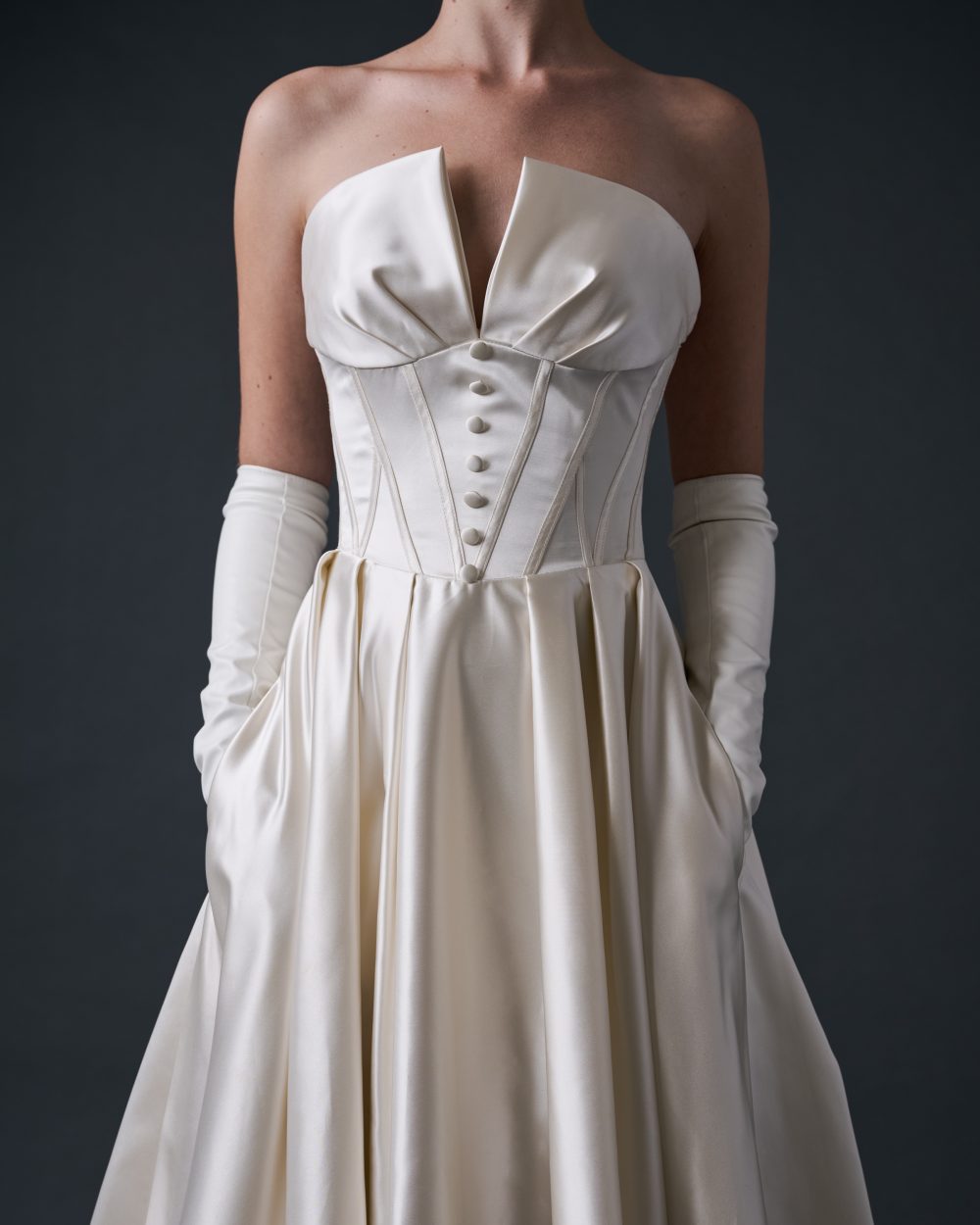 MARLENE Silky Elegant & Timeless Wedding Gown - Imagen 2