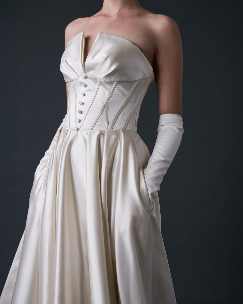 MARLENE Silky Elegant & Timeless Wedding Gown - Imagen 3